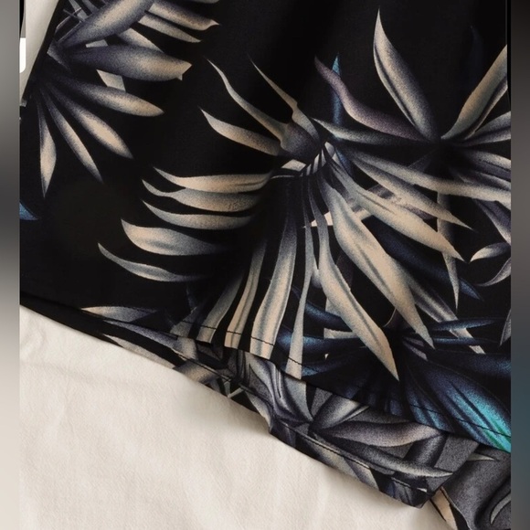SHEIN Black Tropical Print High Waist Shorts - Picture 5 of 7